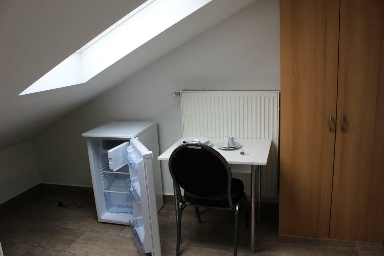 Zv-Scholtz Gaestehaus Neuoetting Simbacher Strasse 7 ภายนอก รูปภาพ